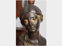 4674013 scultura mezzo busto