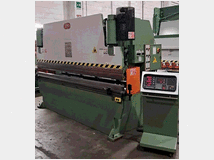 Piegatrice  imal  3050 x 50 ton  cnc  3 assi