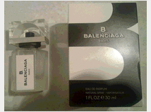 5376556 di profumi vuote