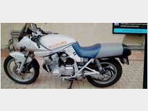 5401656  Suzuki Katana