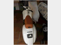 5412681 x piafggio-vespa 50