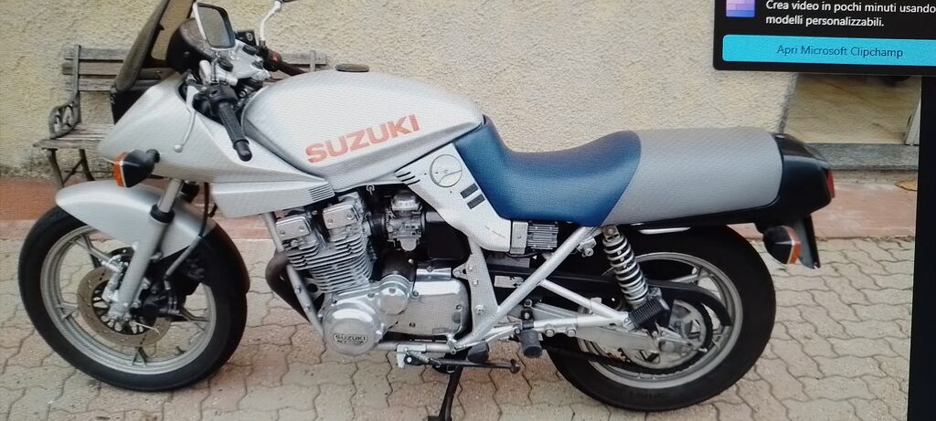 5401656 Usato  Suzuki Katana 1100