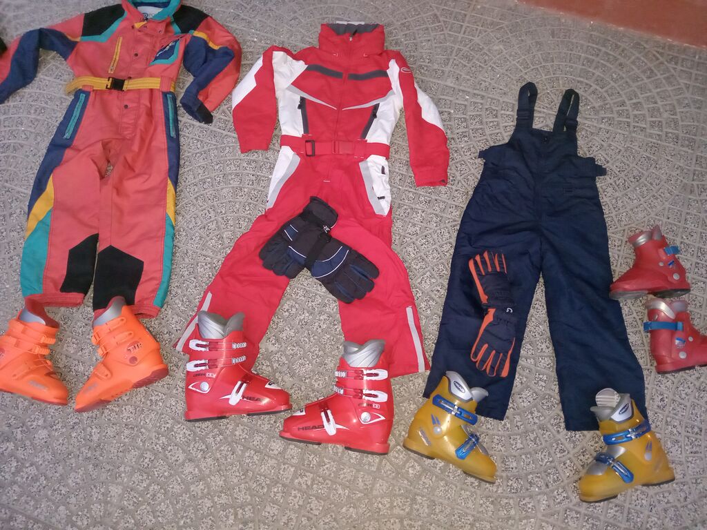 5353043 Abbigliamento e attrezzatura da