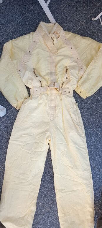 5404056 Abbigliamento e attrezzatura da