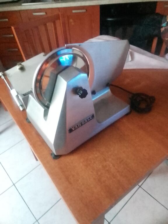 5351719 Affettatrice usata poco in