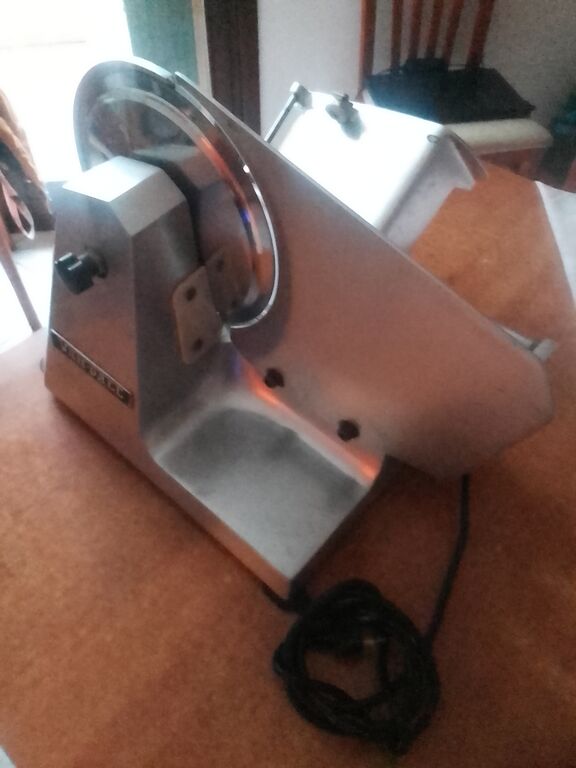 5363631 Affettatrice usata poco in