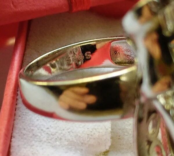 5410696 Anello in argento e diamanti