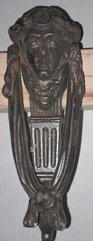 5402168 Antico batacchio battente in