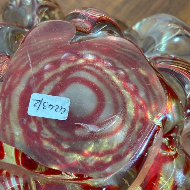 5350969 Antico centrotavola a bolle