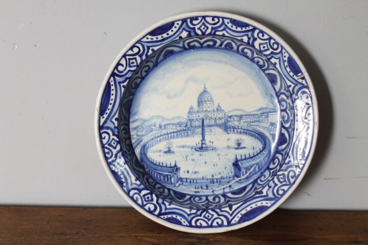 5355262 Antico grande piatto maiolica
