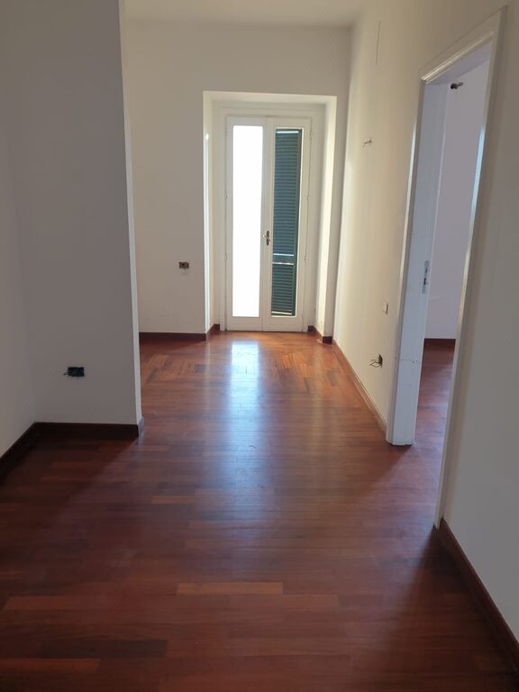 5355012  appartamento mq230 Buono