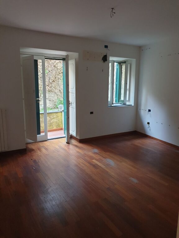 5355015  appartamento mq230 Buono