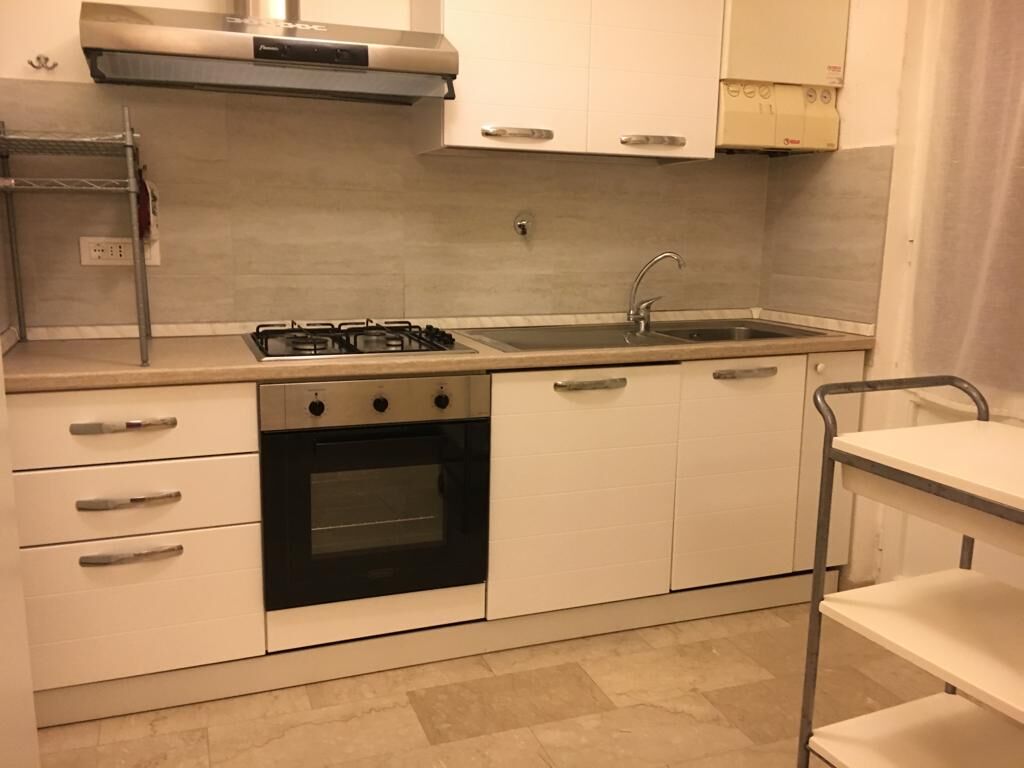 5352180  appartamento mq68 Buono