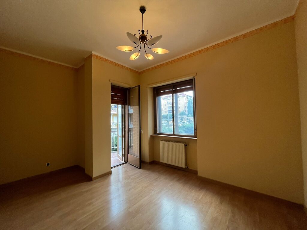 5407448  appartamento mq85 Buono