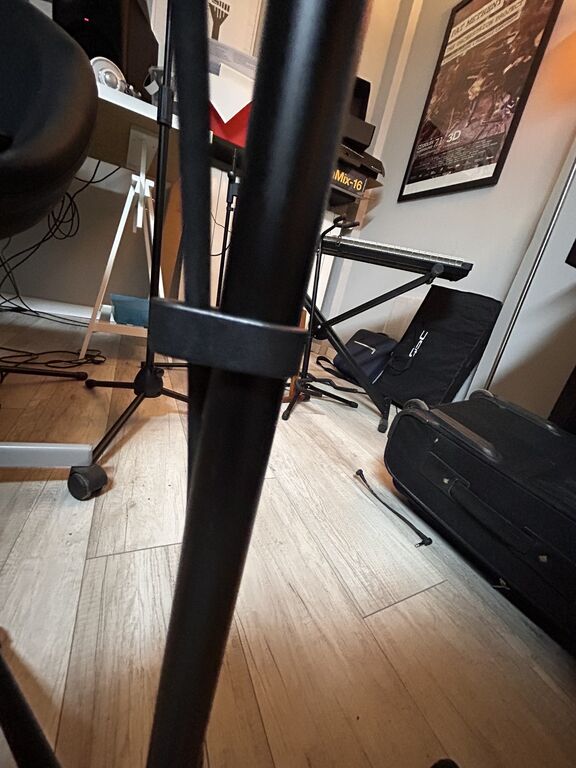 5402582 Asta microfono grund offerta