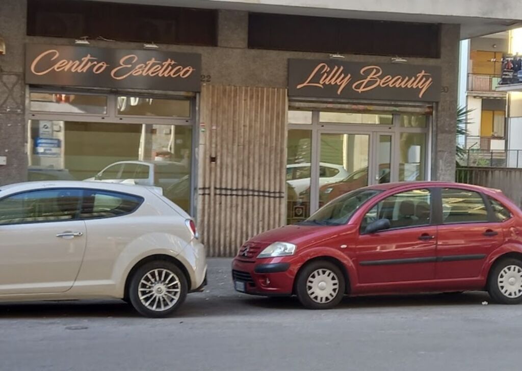 5402096 Estetista  azienda operante nel