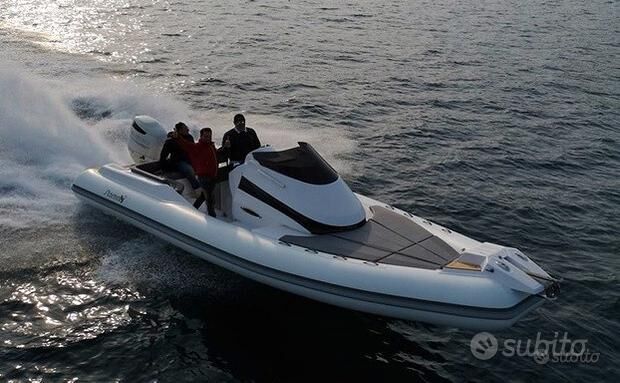5378500  barca a motoreALTRO gommone