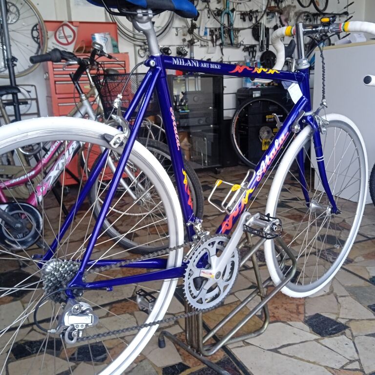 5372843 Bicicletta da corsa atala