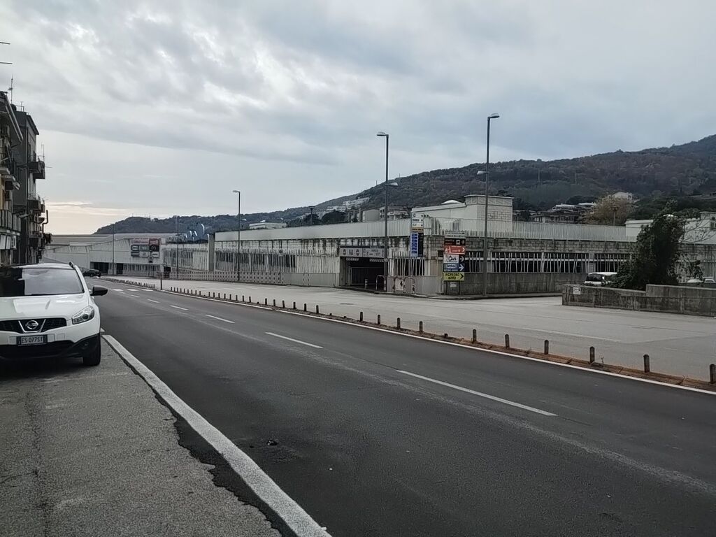 5355977  bilocale mq55 Buono