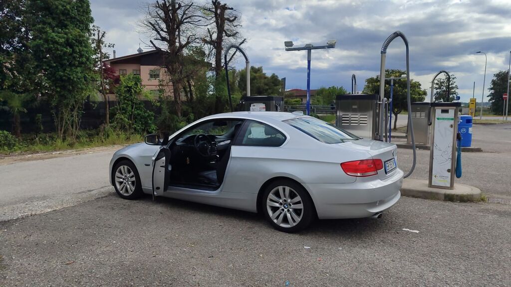 5410368  BMW 320 Serie 3 E92 Coupe 320d