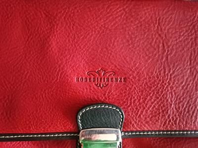 5410972 Borsa porta documenti in vera