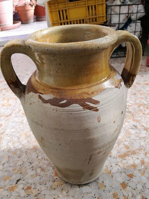 5350711 Brocca antica grezza