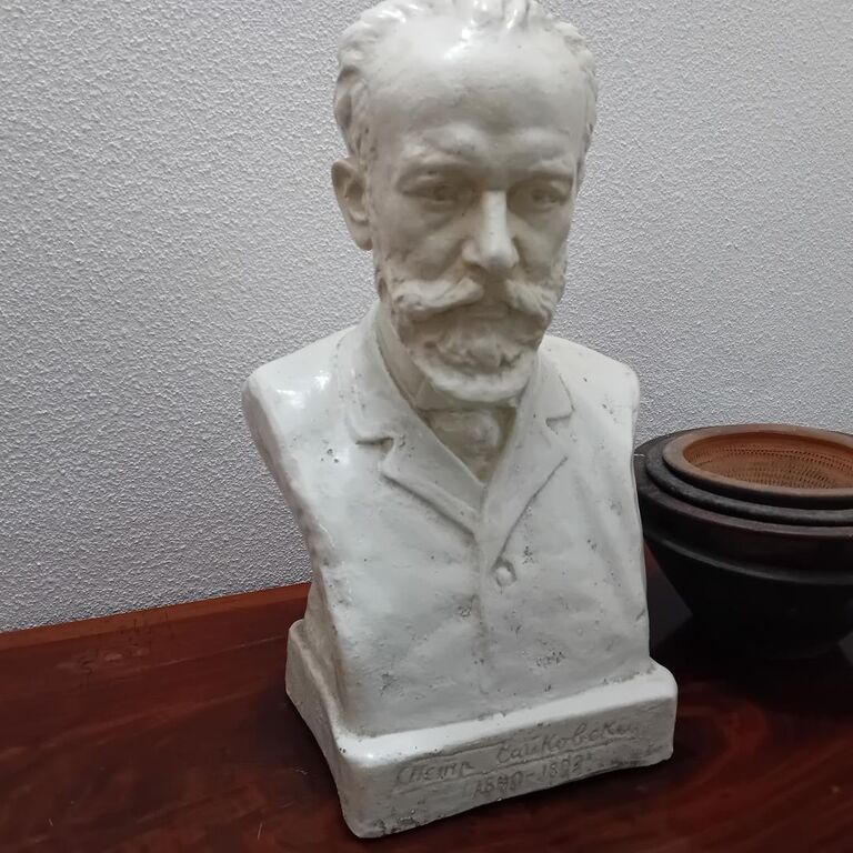 5408465 Busto antico del famoso