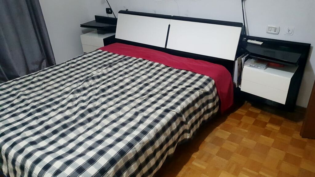 5353952 Camera da letto laccata –