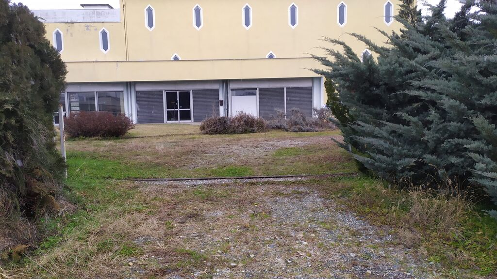 5368573  capannone Loranz mq2500