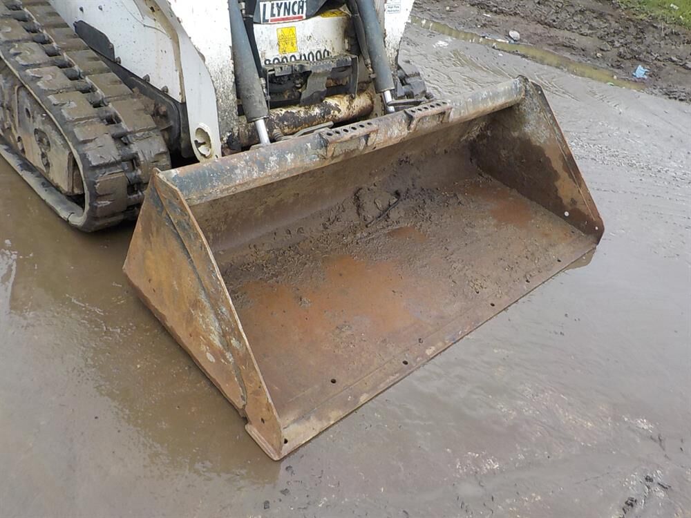 5406437  Caricatori su ruote BOBCAT