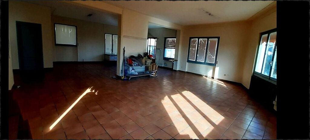 5368210  casa mq430 Da ristrutturare