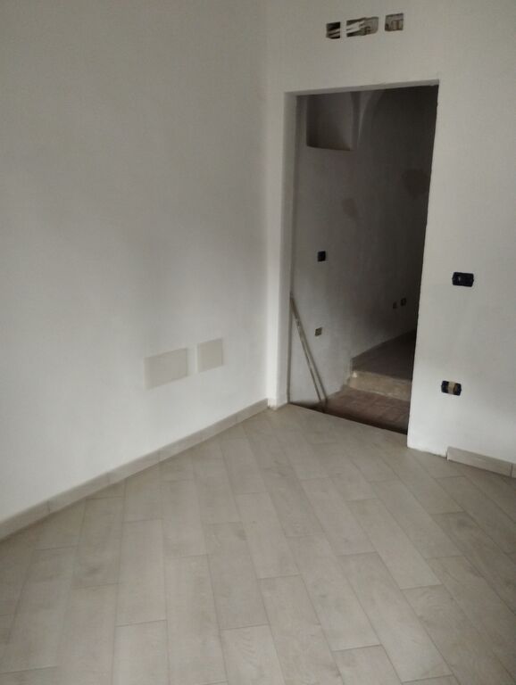 5409741  casa mq80 Ristrutturato