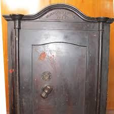 5376237 Cassaforte  d epoca 1800