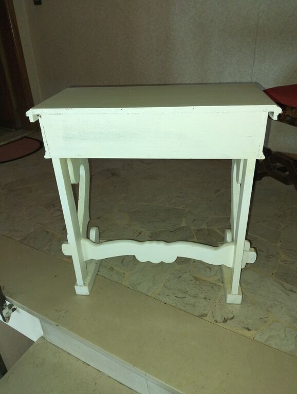 5411129 Comodino laccato antico