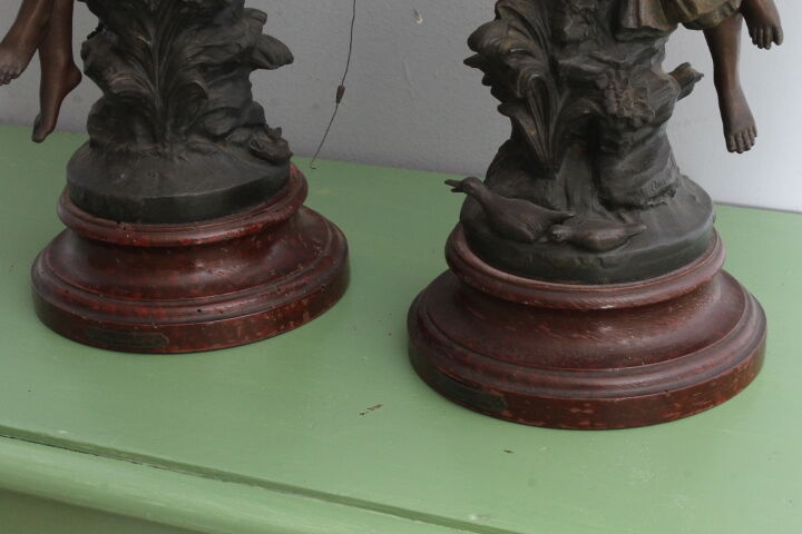 5347883 Coppia di sculture auguste