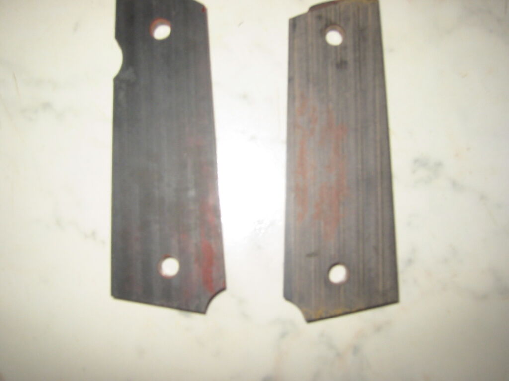 5411006 Coppia guancette per colt 1911