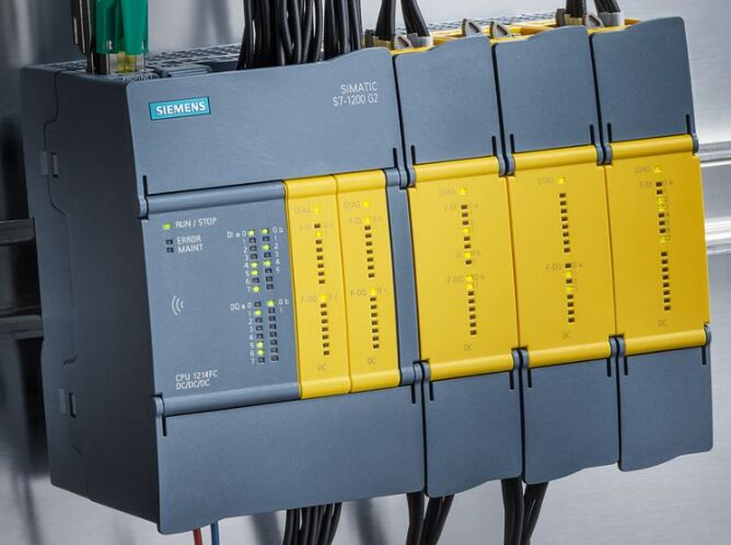 5405468  corso campus PLC Siemens con
