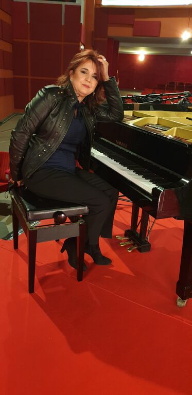 5393040  corsoInsegnante di Canto