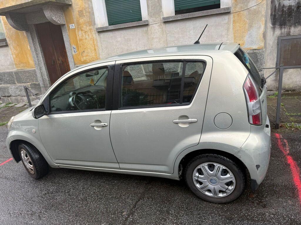 5405148  DAIHATSU Sirion Utilitaria