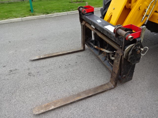 5406349  Carrelli elevatori JCB 531-70