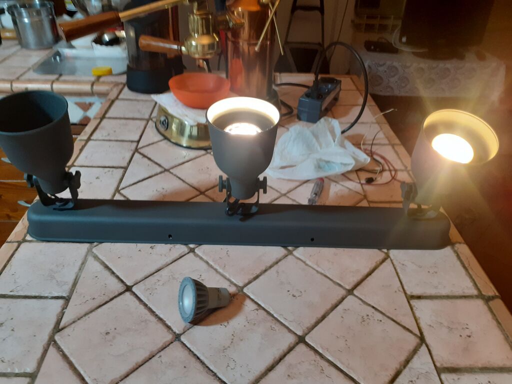 5354112 Faretti da parete orientabili