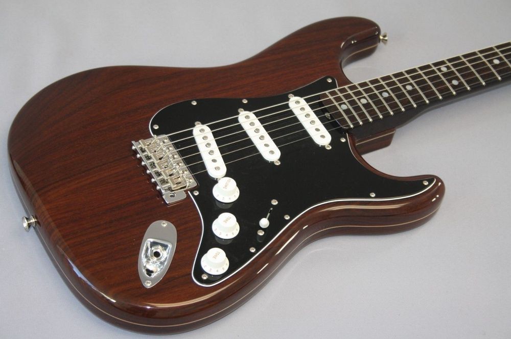 4247270 Fender Stratocaster in