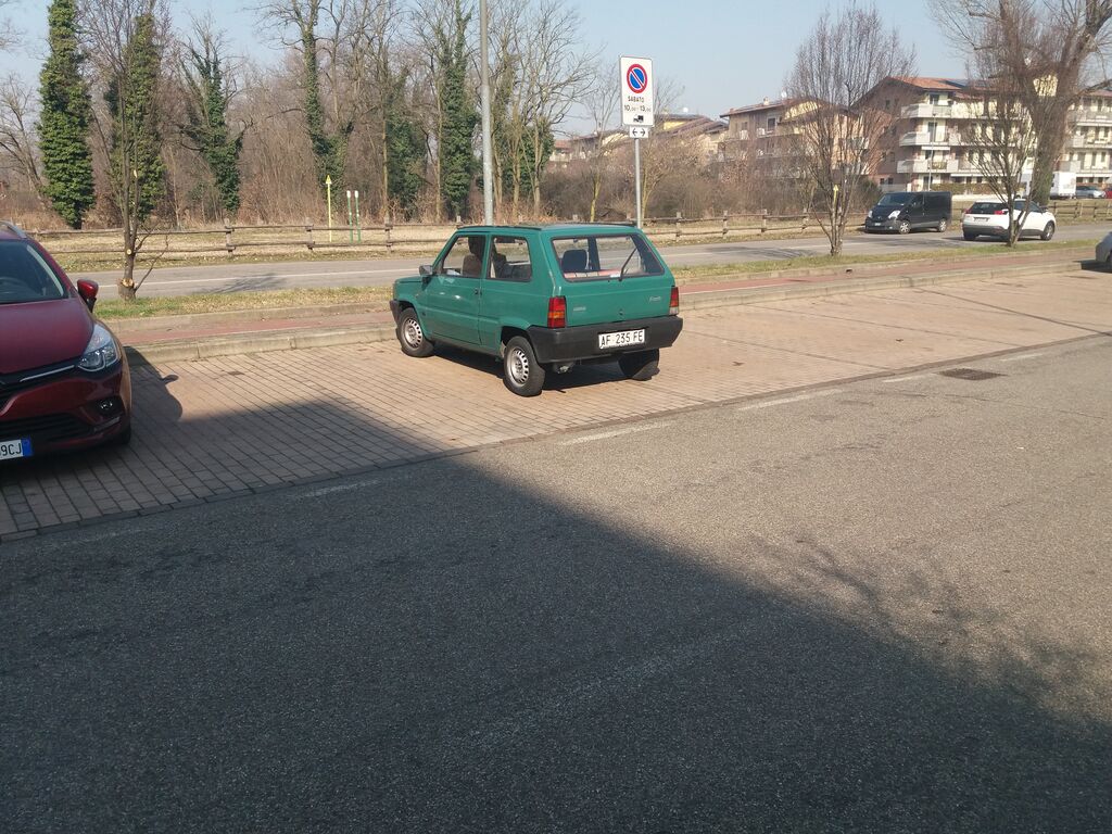 5405898  FIAT Panda PANDA 900