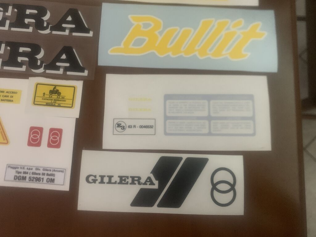 5356554 Gilera bullit 1 serie giallo e
