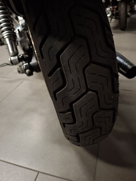 5410717  HARLEY-DAVIDSON 883 XL 883