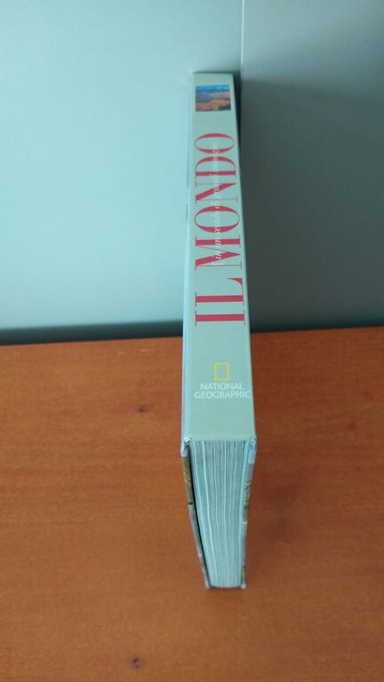 5350936 Il mondo. through the lens