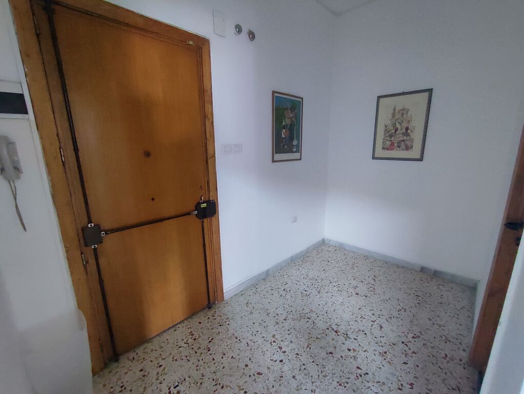 5357896  in affitto ufficio via Leone