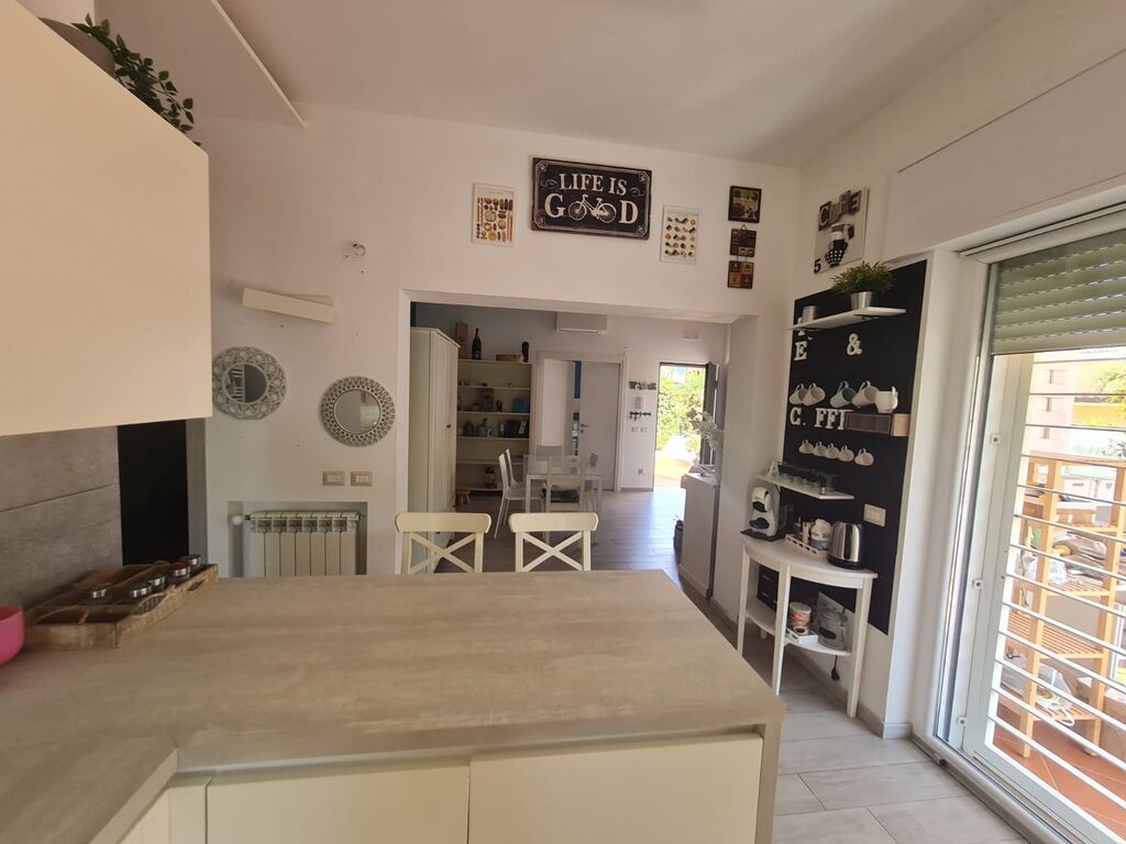 5370623  in affitto villa ideale