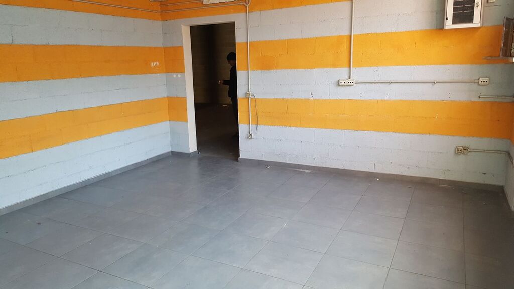 5372081  in affitto magazzino Via Aterno