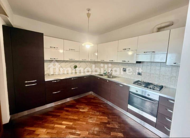 5403383  in affitto appartamento Axa